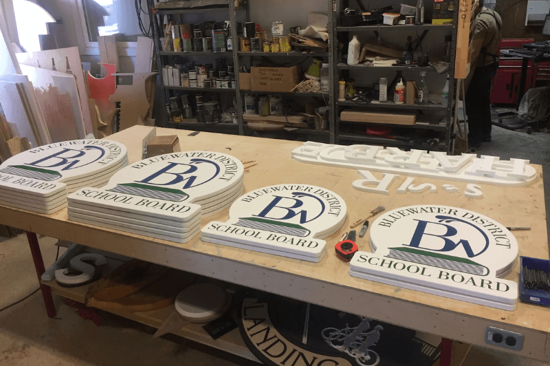 Signage, Lettering & Stencils